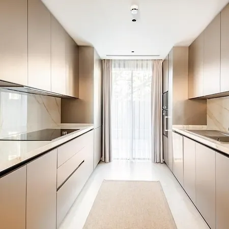 Stylish Beachfront With Pool Gym Sauna Seaview * 博德鲁姆