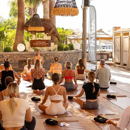 Stylish Beachfront With Pool Gym Sauna Seaview 别墅 *