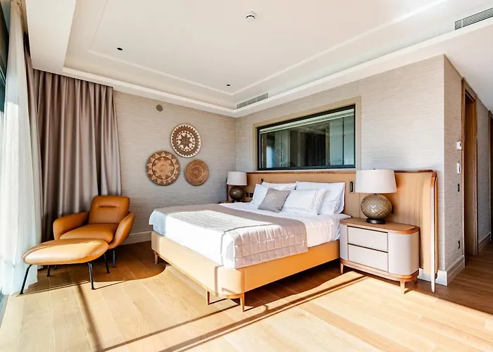 Vila Stylish Beachfront With Pool Gym Sauna Seaview Bodrum