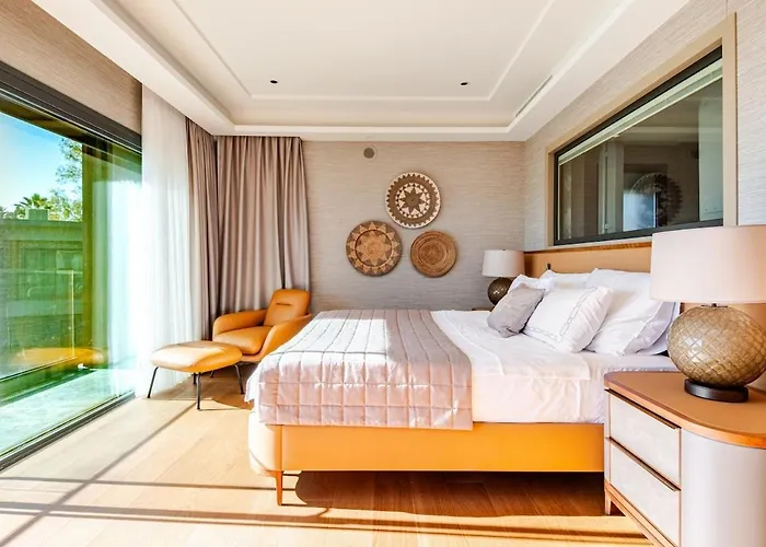 Stylish Beachfront With Pool Gym Sauna Seaview Vila *