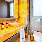 Βίλα Stylish Beachfront With Pool Gym Sauna Seaview *