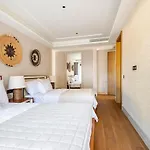 Stylish Beachfront With Pool Gym Sauna Seaview Βίλα Αλικαρνασσός