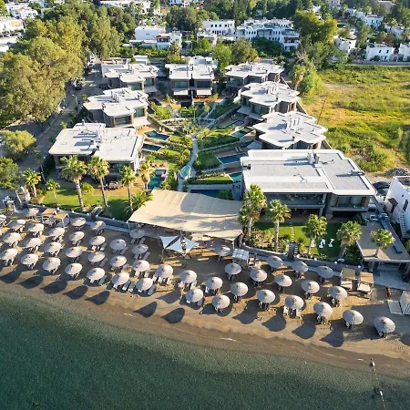 Villa Stylish Beachfront With Pool Gym Sauna Seaview *