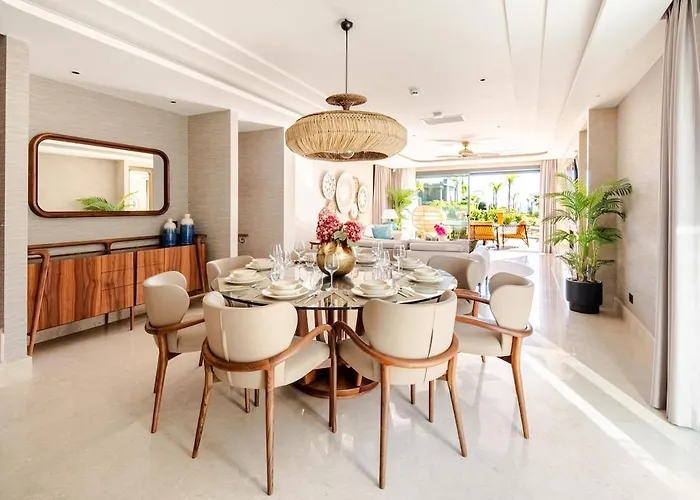 Stylish Beachfront With Pool Gym Sauna Seaview Villa